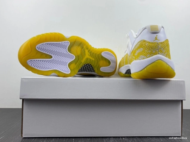 Snakeskin Air Low Jordan Yellow WMNS 11 AH7860-107 1014
